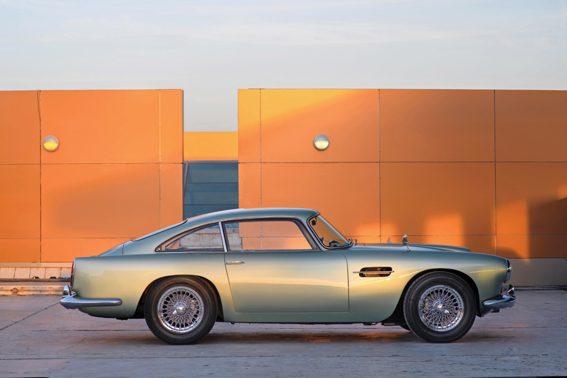 Aston Martin DB4 3.7 L6 (Manual)